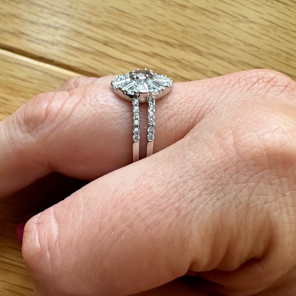 Bomb Party Original Ring - Carousel of Sparkle - Picture 5 of 5